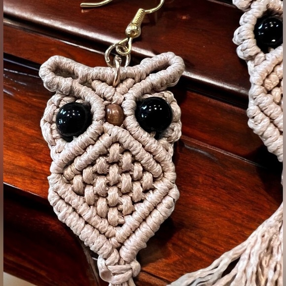 Owl macrame earrings 70s vibes Macrame Wood Hypoallergenic Ear wires Adorable - Picture 3 of 15